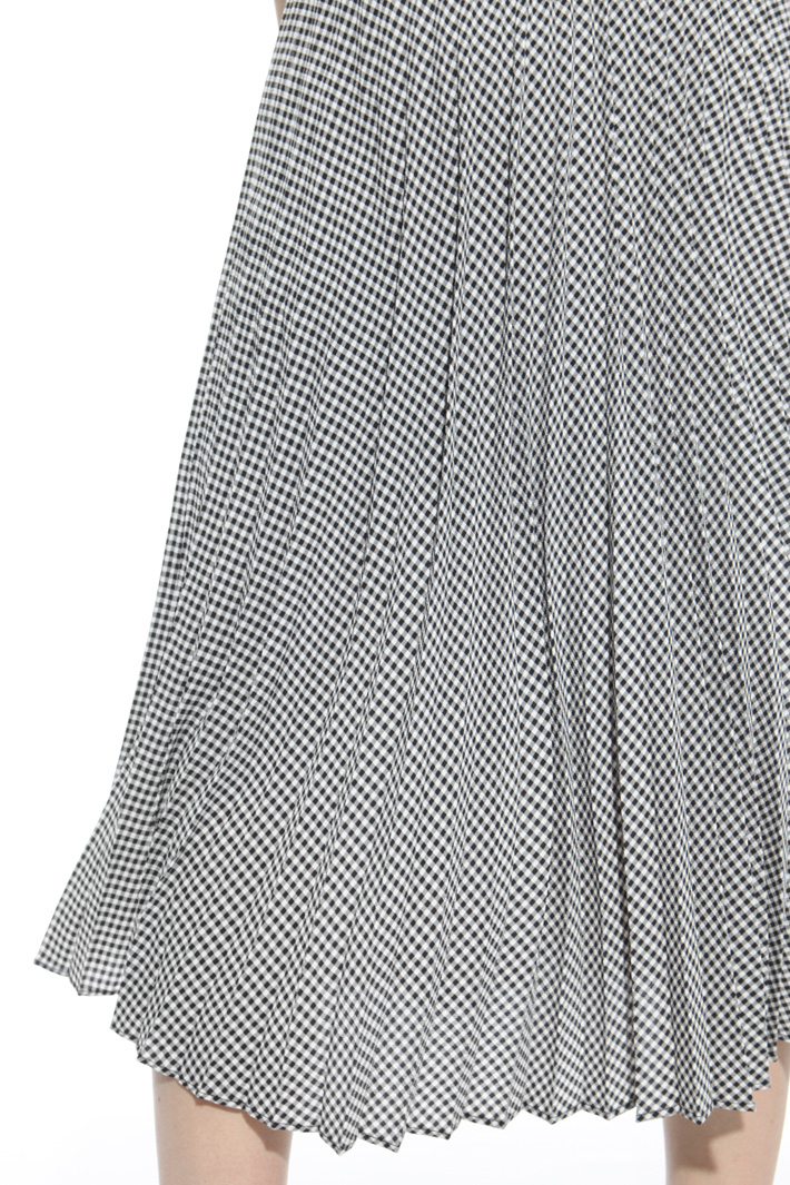 Pleated midi skirt Intrend Pleated midi skirt Intrend