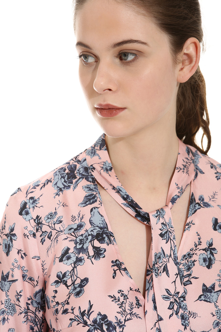 Pure silk blouse Intrend Pure silk blouse Intrend
