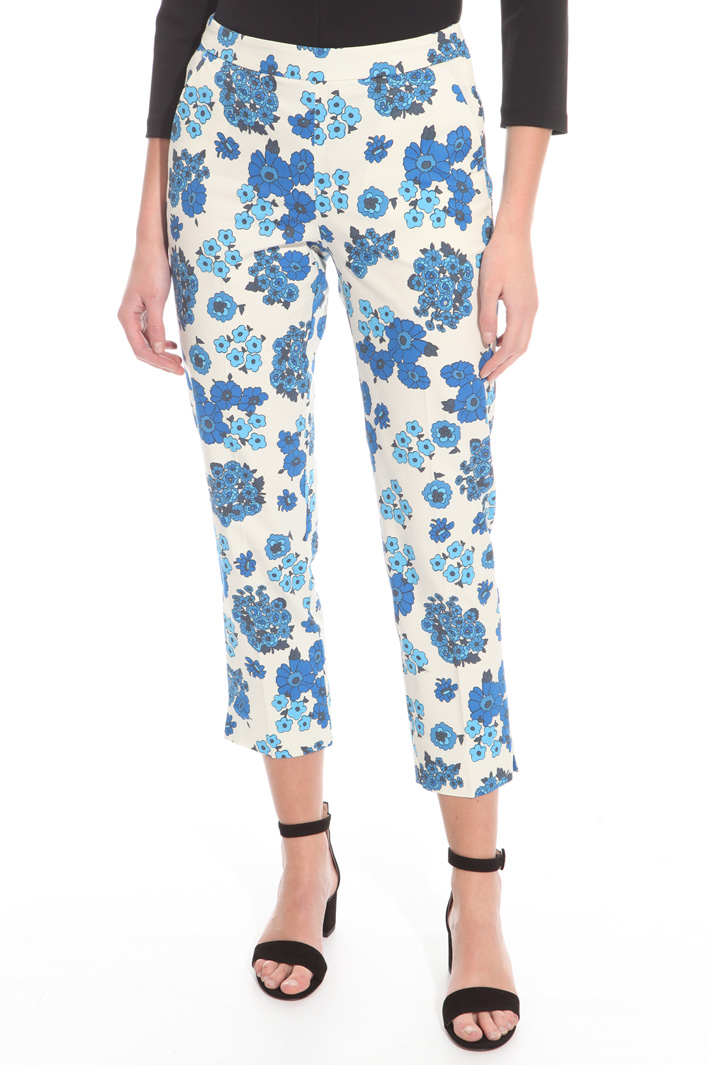 Pantalone Capri in gabardina Intrend Pantalone Capri in gabardina Intrend
