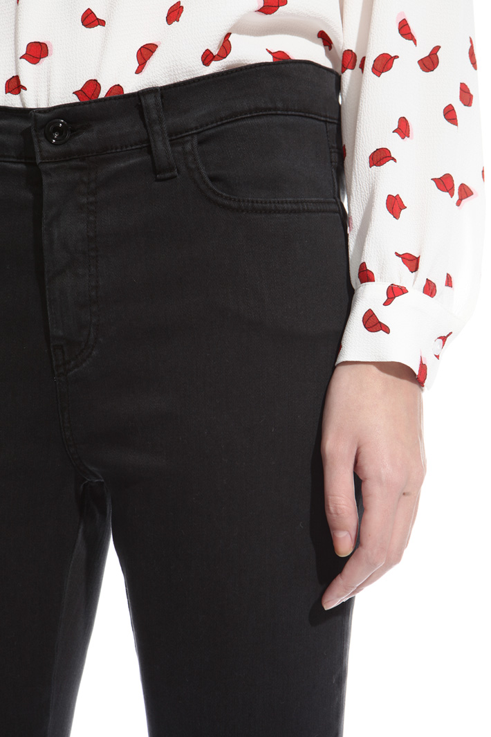 Fitted fringed trousers Intrend Fitted fringed trousers Intrend