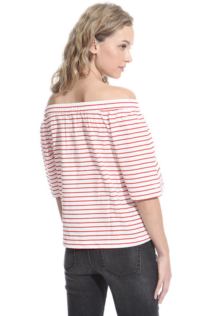 Off-the-shoulder top Intrend Off-the-shoulder top Intrend