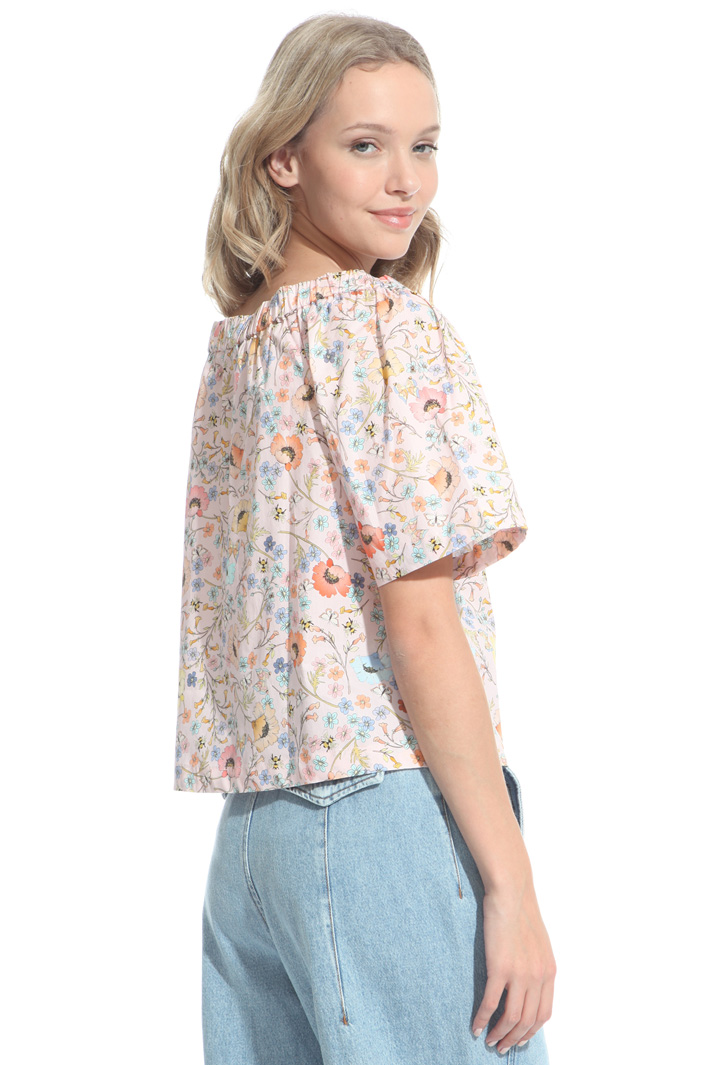 Off-the-shoulder top Intrend Off-the-shoulder top Intrend