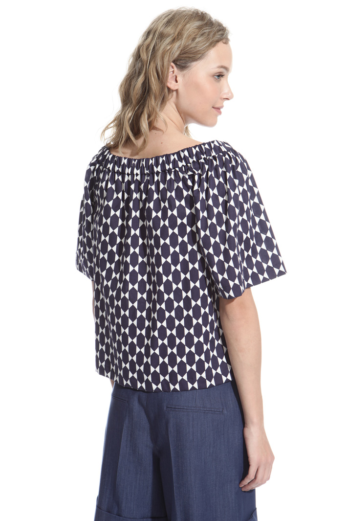 Top con scollo a barchetta Intrend Top con scollo a barchetta Intrend