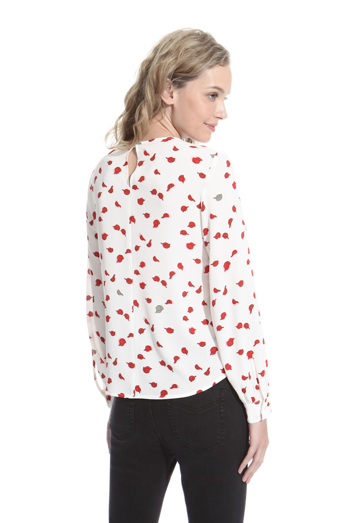 Printed crepe blouse Intrend Printed crepe blouse Intrend