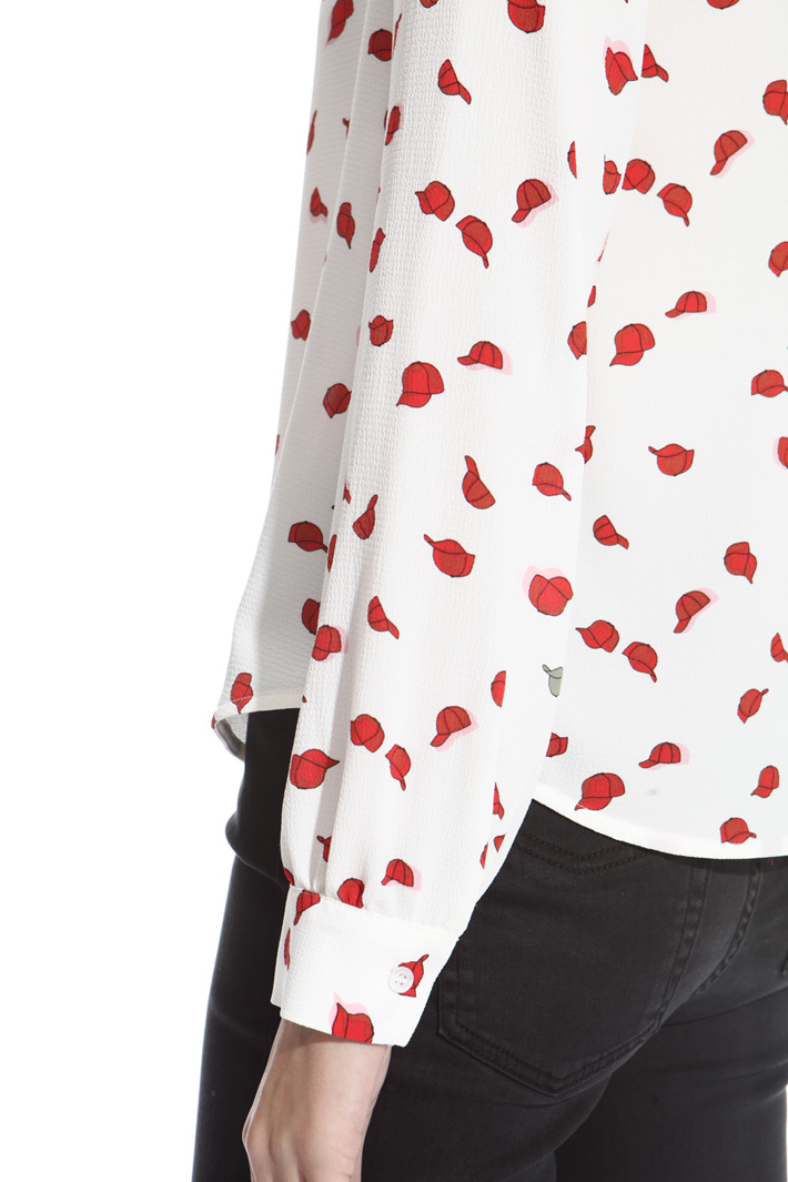 Printed crepe blouse Intrend Printed crepe blouse Intrend