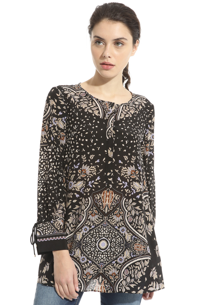 Blusa in pura seta stampata Intrend Blusa in pura seta stampata Intrend