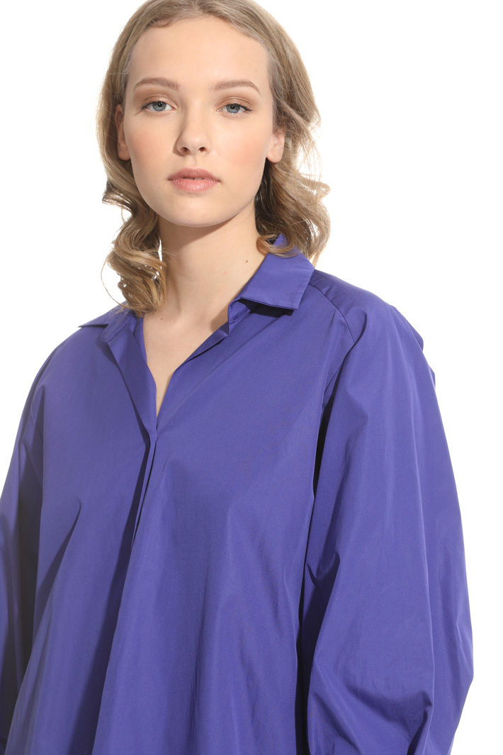 Oversized shirt in poplin Intrend Oversized shirt in poplin Intrend