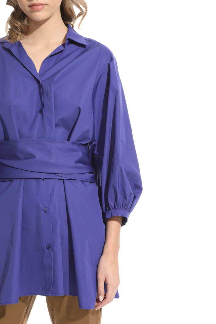 Oversized shirt in poplin Intrend Oversized shirt in poplin Intrend