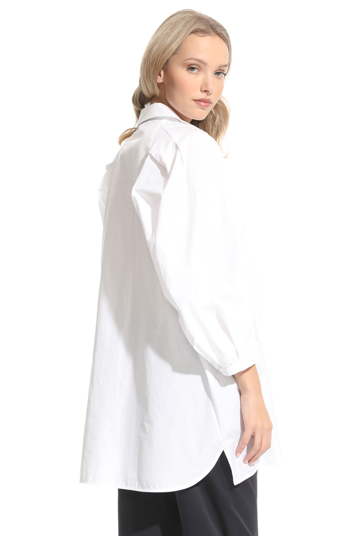 Oversized shirt in poplin Intrend Oversized shirt in poplin Intrend