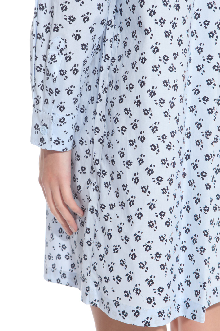 Loose-fit cotton dress Intrend Loose-fit cotton dress Intrend
