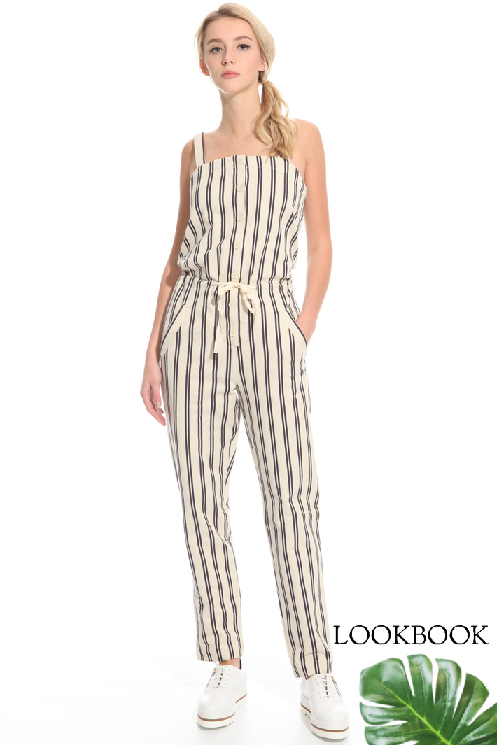 Chevron jersey jumpsuit
Intrend Chevron jersey jumpsuit
Intrend
