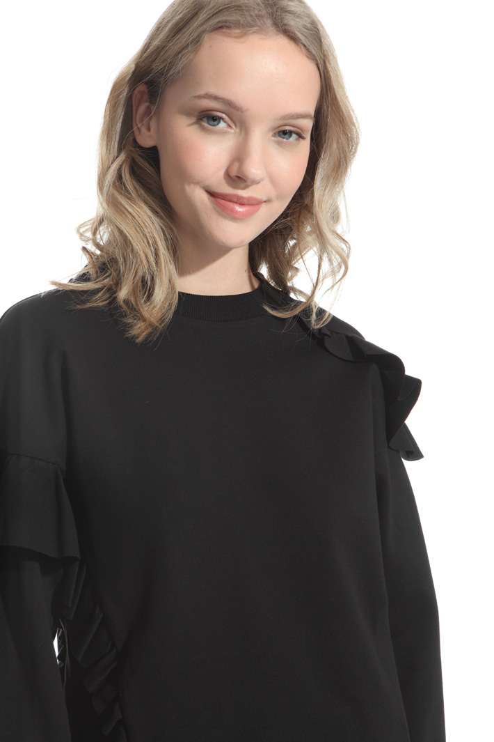 Frilled sweatshirt Intrend Frilled sweatshirt Intrend