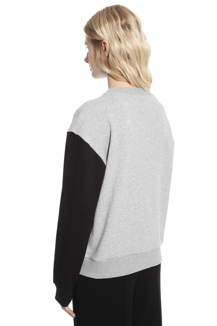Fringed embroidery sweatshirt Intrend Fringed embroidery sweatshirt Intrend