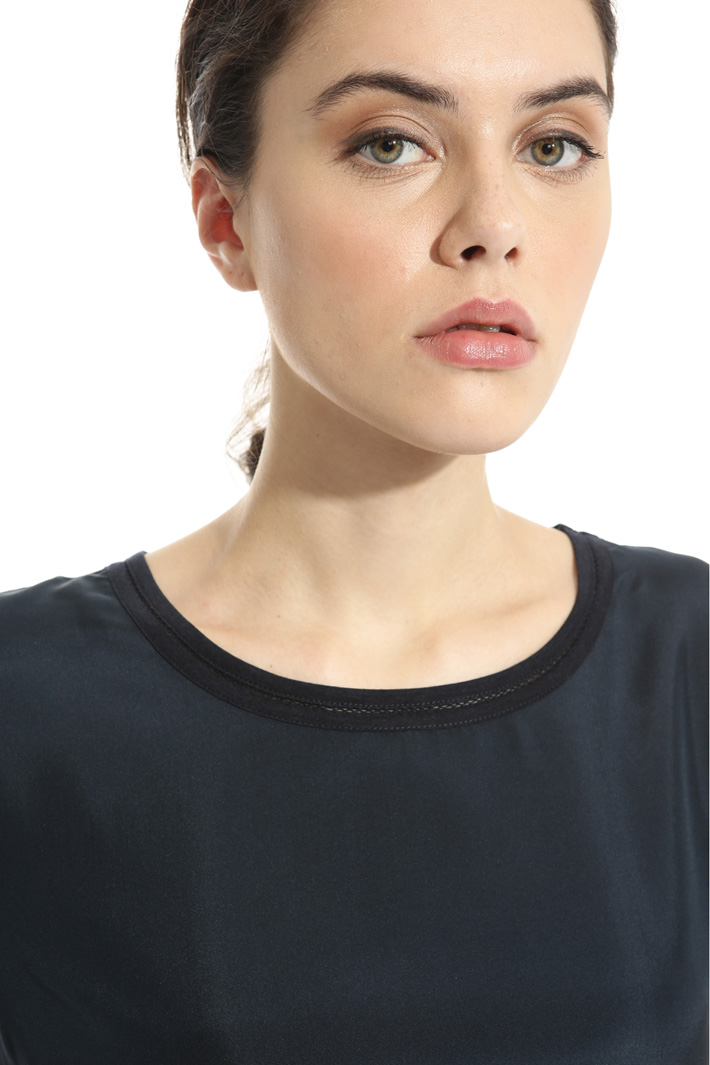 Jersey and crepe T-shirt Intrend Jersey and crepe T-shirt Intrend