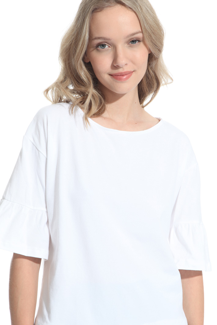T-shirt con manica a corolla Intrend T-shirt con manica a corolla Intrend