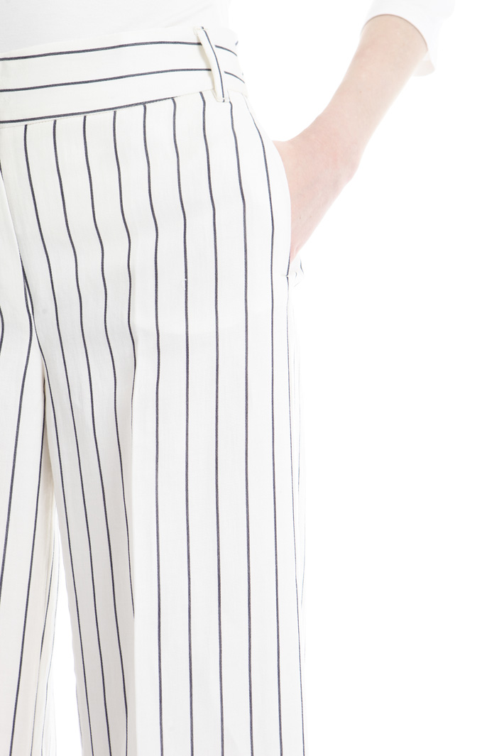 Pantalone in raso ramié Intrend Pantalone in raso ramié Intrend