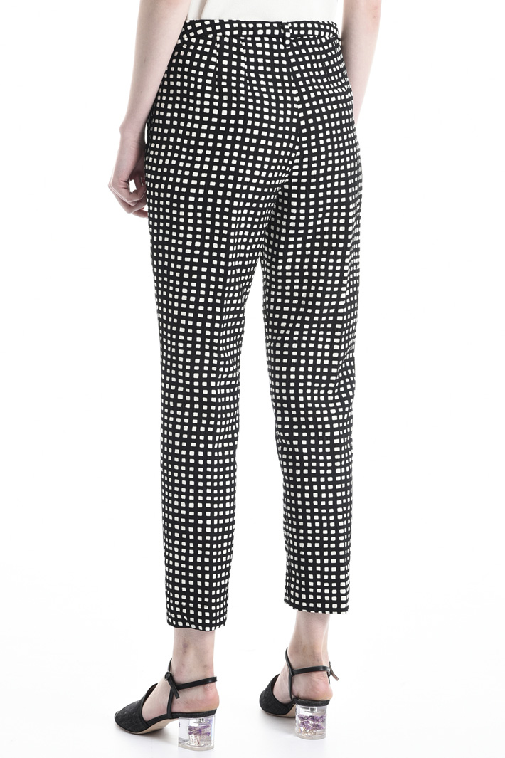 Pantalone in matelassé Intrend Pantalone in matelassé Intrend