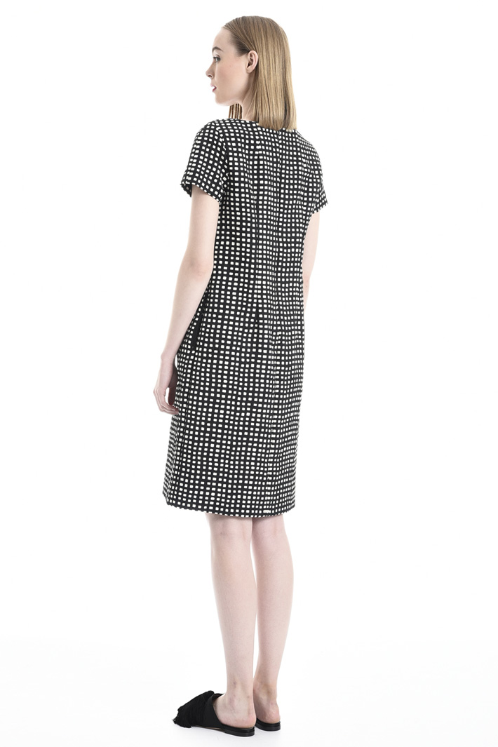 Abito in matelassé jacquard Intrend Abito in matelassé jacquard Intrend