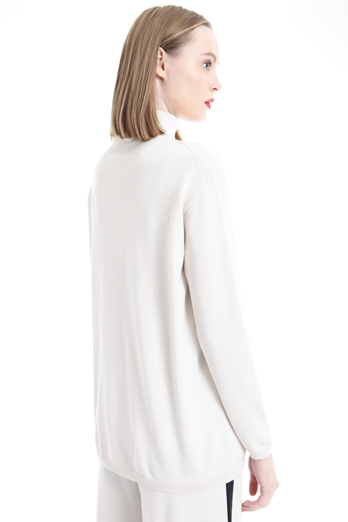 Dolcevita in maglia di viscosa Intrend Dolcevita in maglia di viscosa Intrend