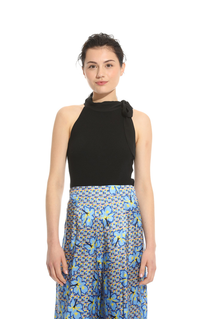 Top in maglia stretch Intrend Top in maglia stretch Intrend