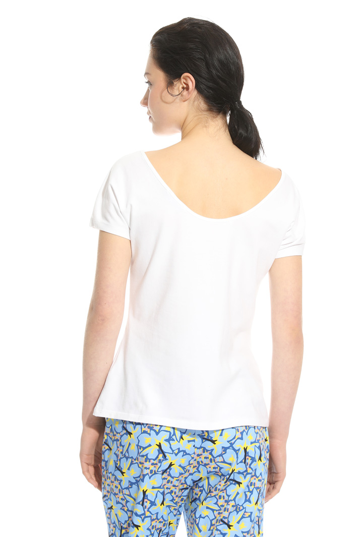 T-shirt con scollo ampio Intrend T-shirt con scollo ampio Intrend