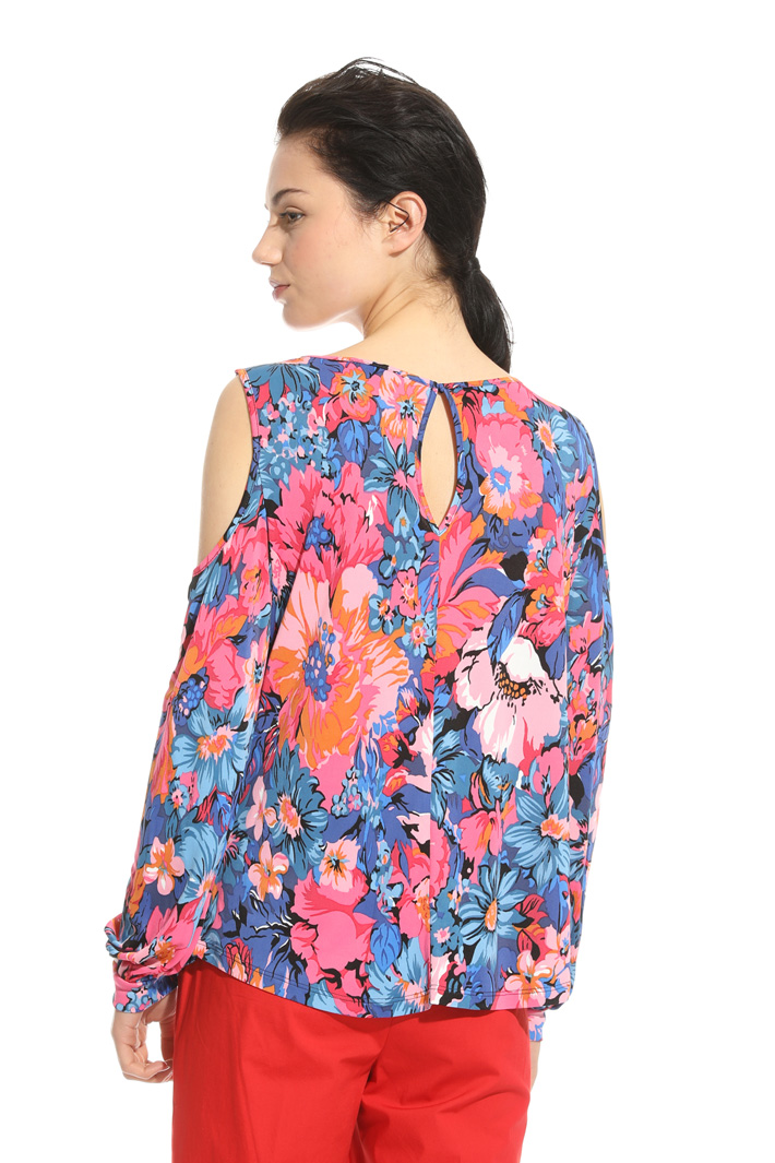 Cold shoulder top Intrend Cold shoulder top Intrend