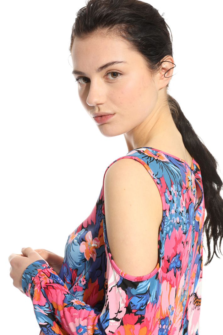 Cold shoulder top Intrend Cold shoulder top Intrend