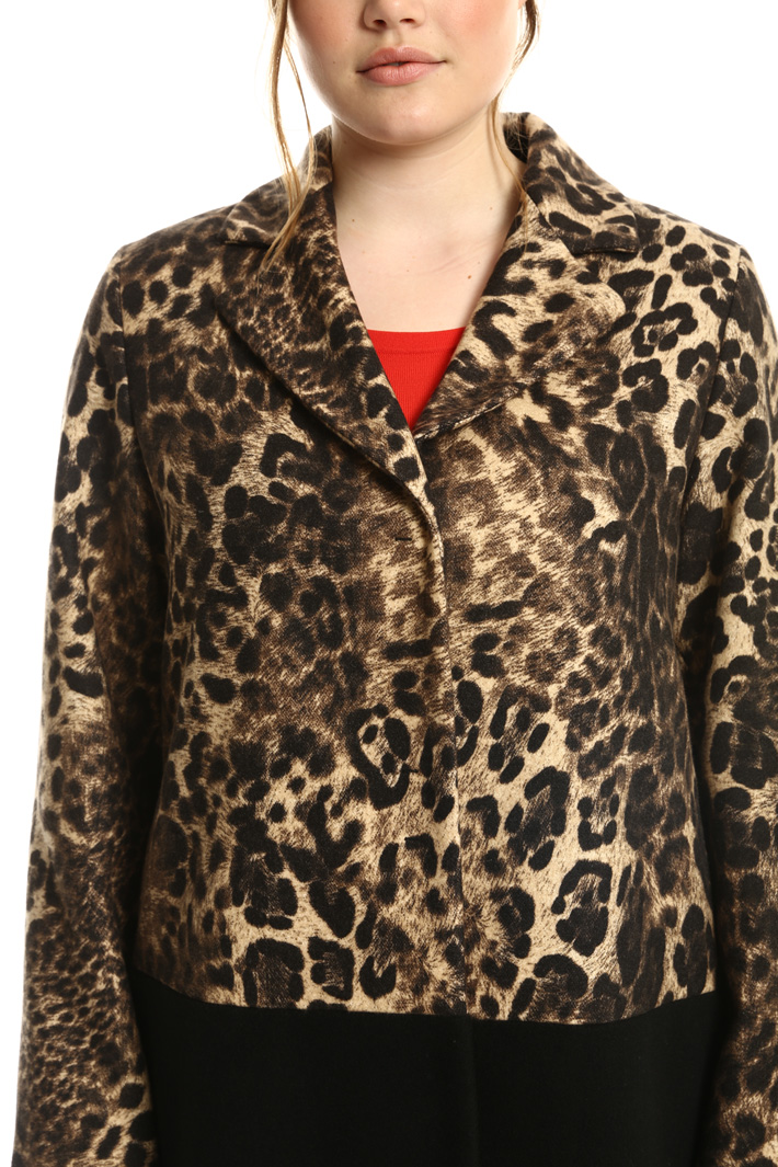 Animalier coat in felt fabric Intrend Animalier coat in felt fabric Intrend