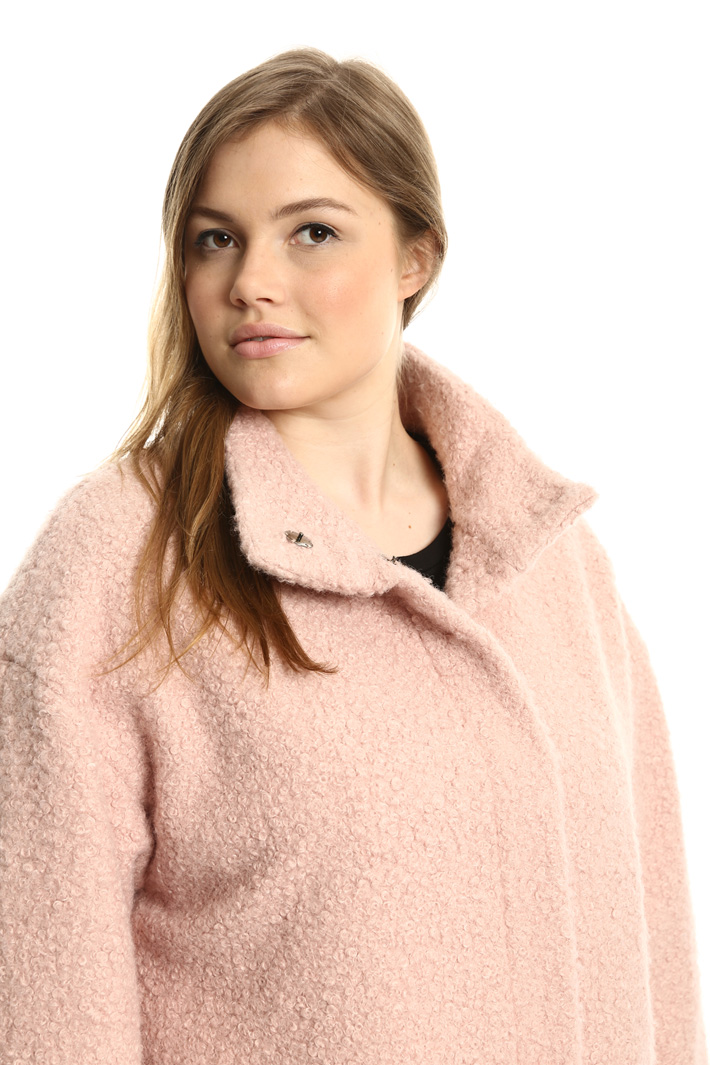 Bouclé coat Intrend Bouclé coat Intrend