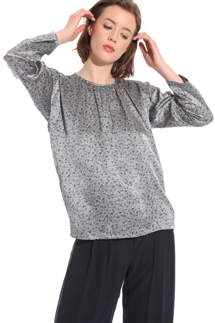 Silk satin blouse Intrend Silk satin blouse Intrend