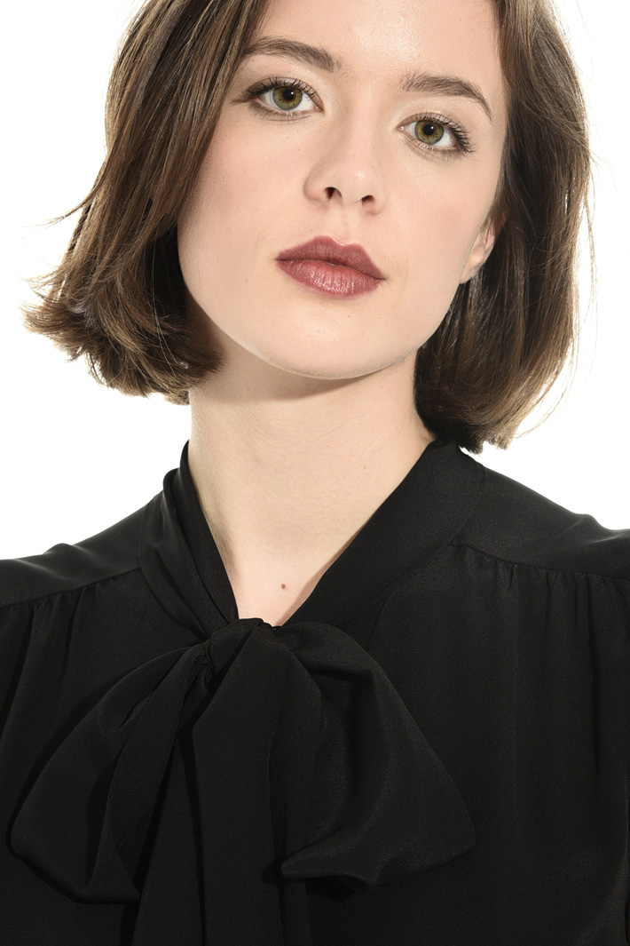 Jersey and crepe top Intrend Jersey and crepe top Intrend