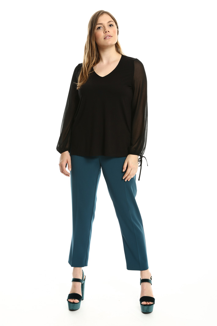 Fluid fabric trousers
Intrend Fluid fabric trousers
Intrend