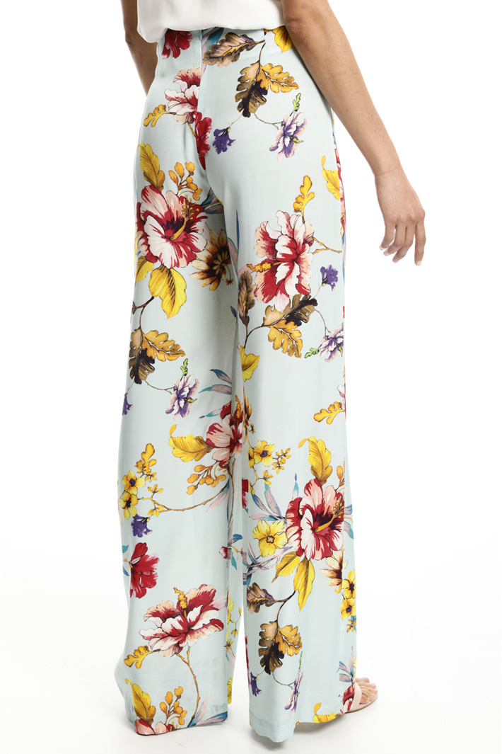 Wide-leg twill trousers Intrend Wide-leg twill trousers Intrend