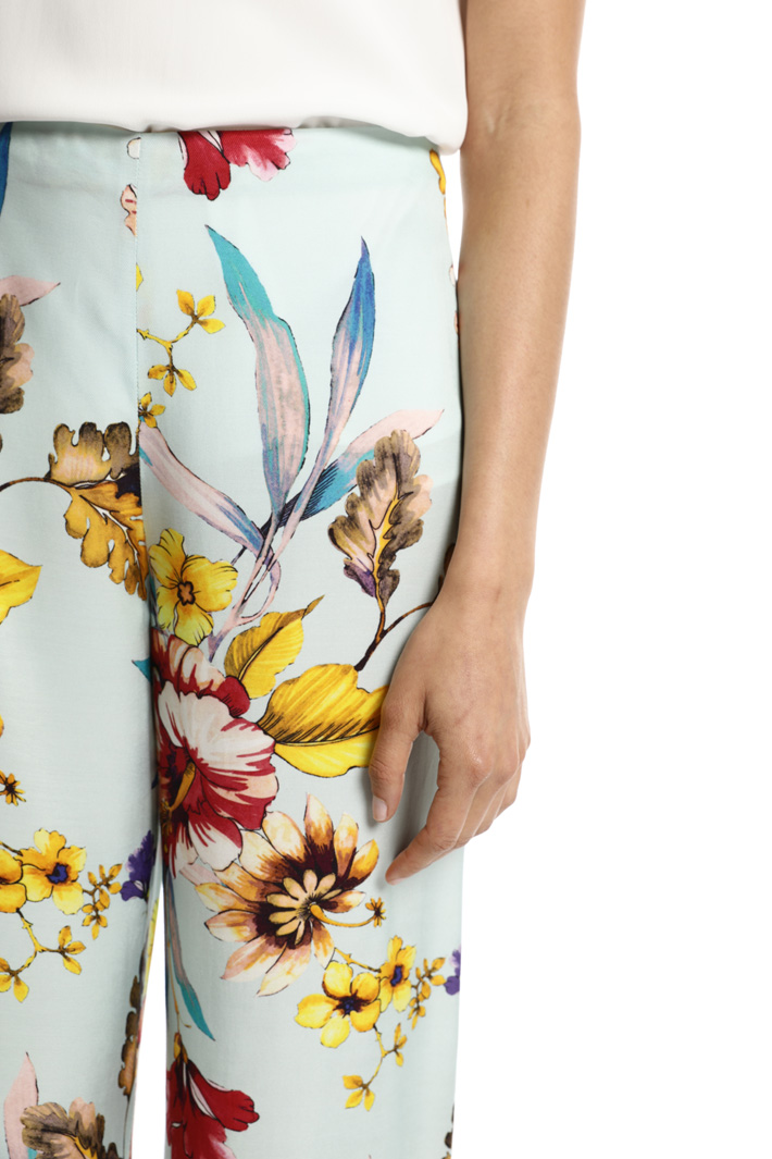 Wide-leg twill trousers Intrend Wide-leg twill trousers Intrend