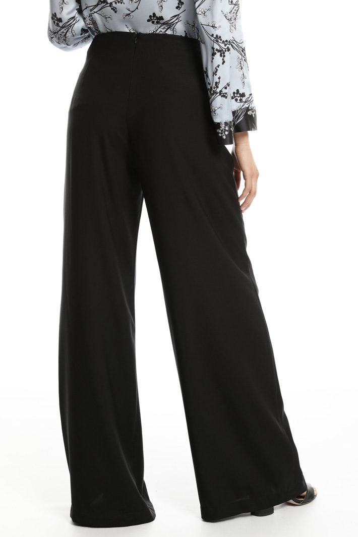 Wide-leg twill trousers Intrend Wide-leg twill trousers Intrend