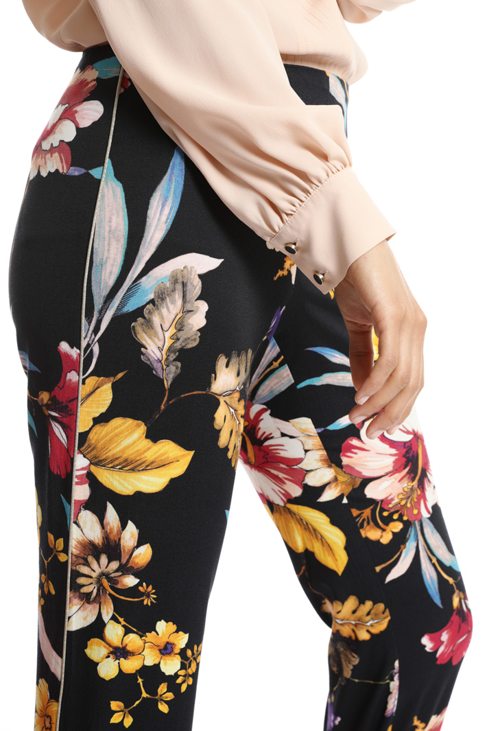 Lurex finish trousers Intrend Lurex finish trousers Intrend