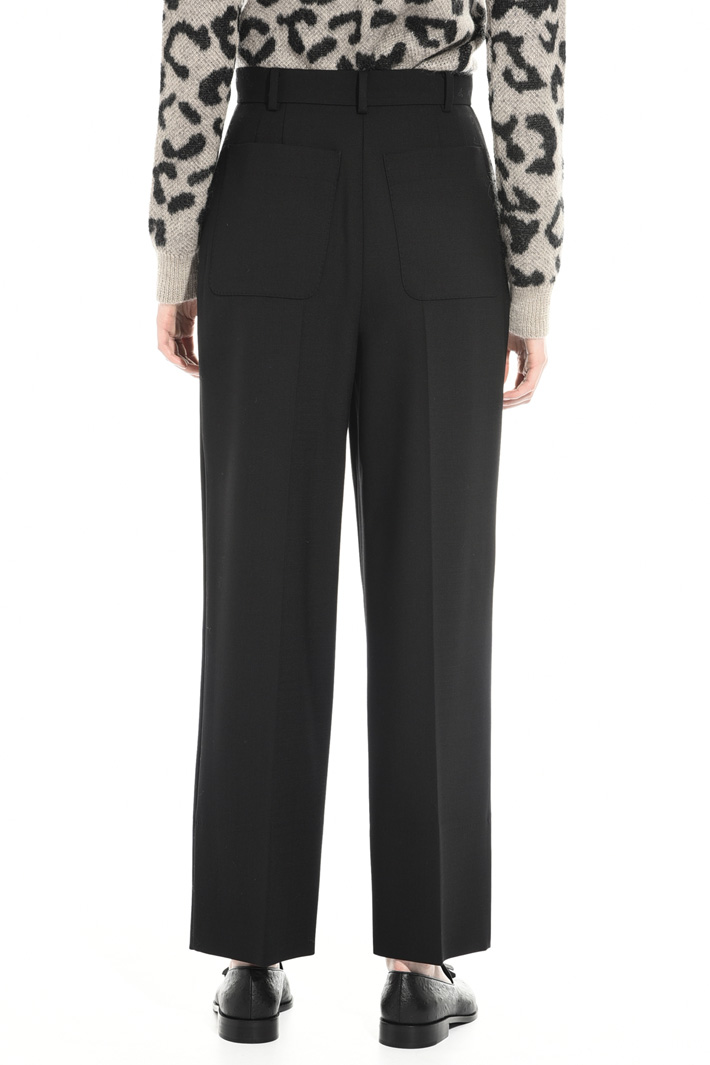 Trousers with patch pockets Intrend Trousers with patch pockets Intrend