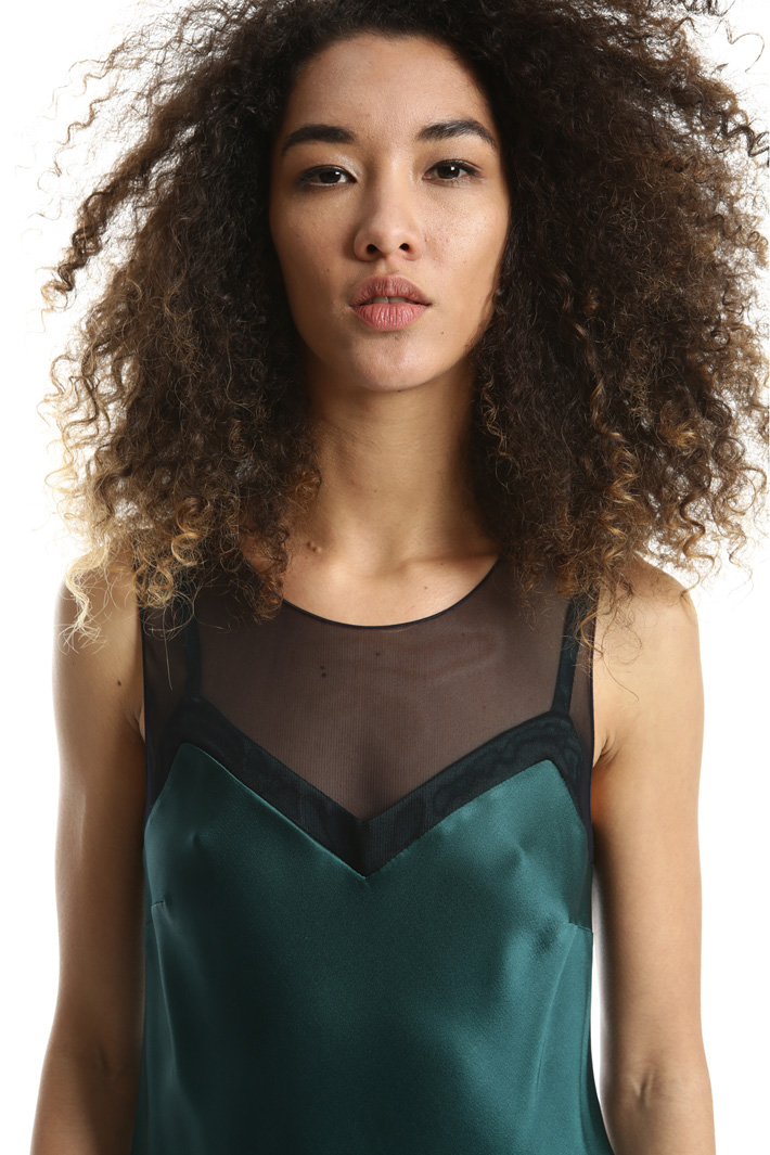 Satin and tulle top Intrend Satin and tulle top Intrend