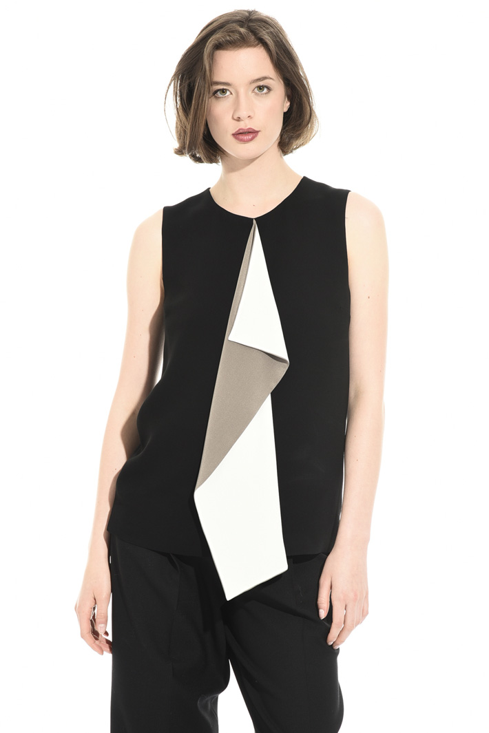 Top with contrast insert Intrend Top with contrast insert Intrend