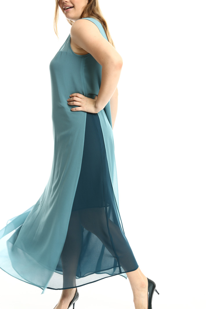 Long georgette dress
Intrend Long georgette dress
Intrend