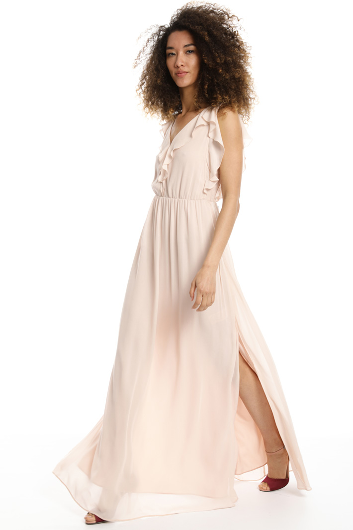Long ruffled dress Intrend Long ruffled dress Intrend