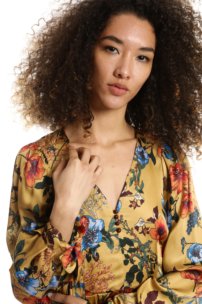 Puff sleeve dress Intrend Puff sleeve dress Intrend