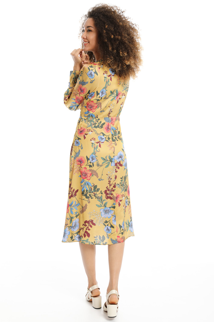 Printed satin dress Intrend Printed satin dress Intrend