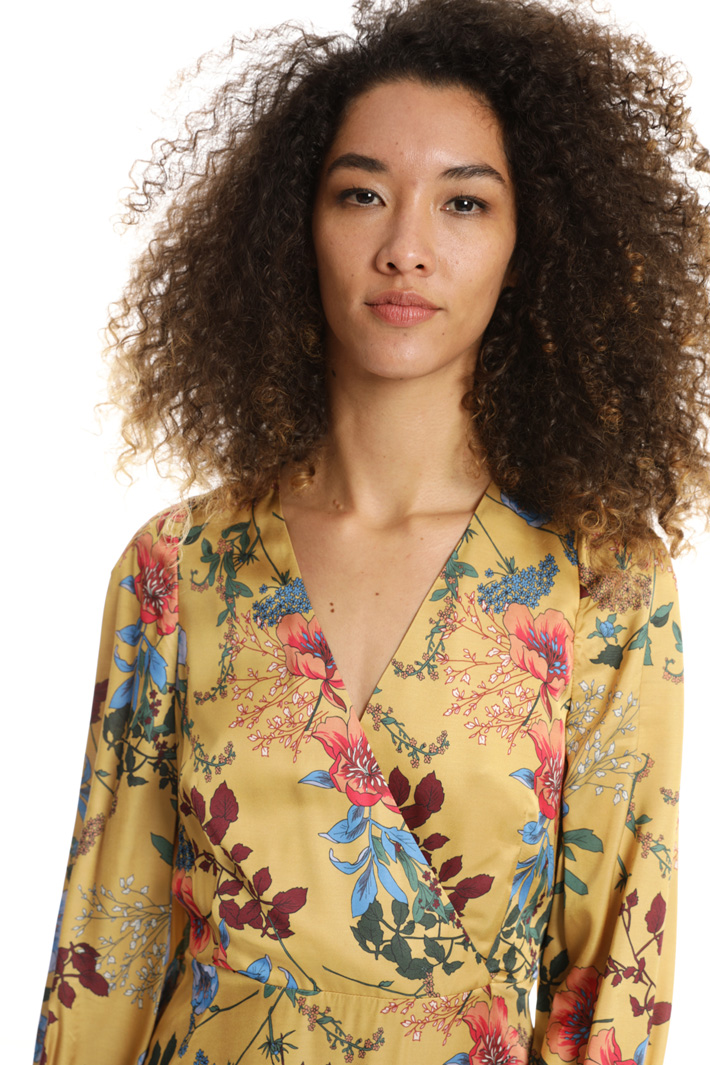 Printed satin dress Intrend Printed satin dress Intrend