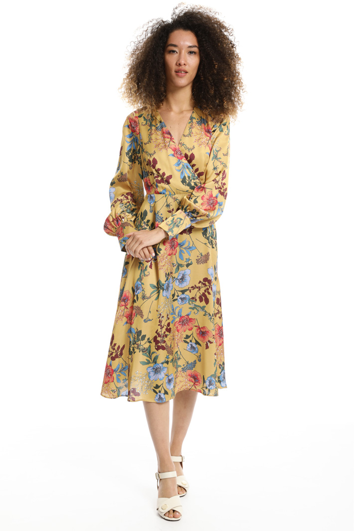 Printed satin dress Intrend Printed satin dress Intrend