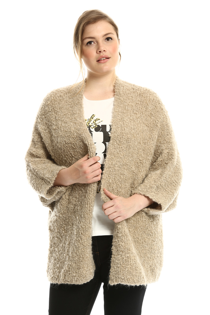 Bouclé wool hood
Intrend Bouclé wool hood
Intrend