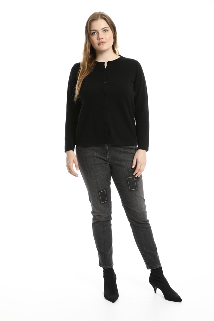 Crewneck cardigan
Intrend Crewneck cardigan
Intrend