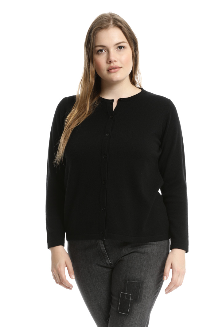Crewneck cardigan
Intrend Crewneck cardigan
Intrend