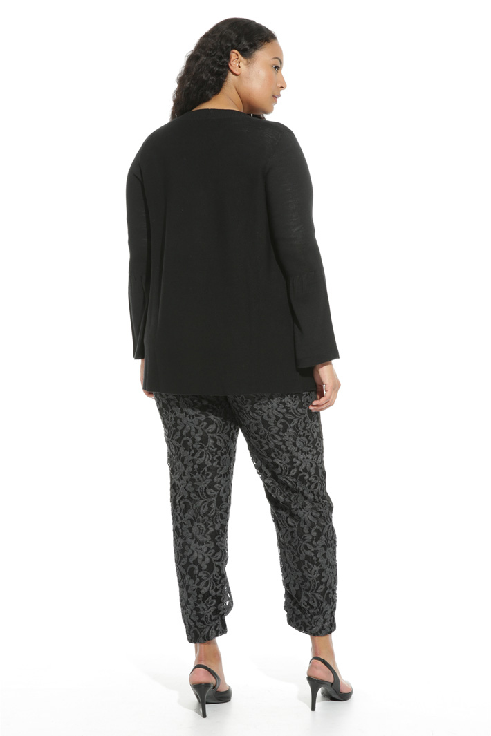 Sweater with flared sleeves
Intrend Sweater with flared sleeves
Intrend