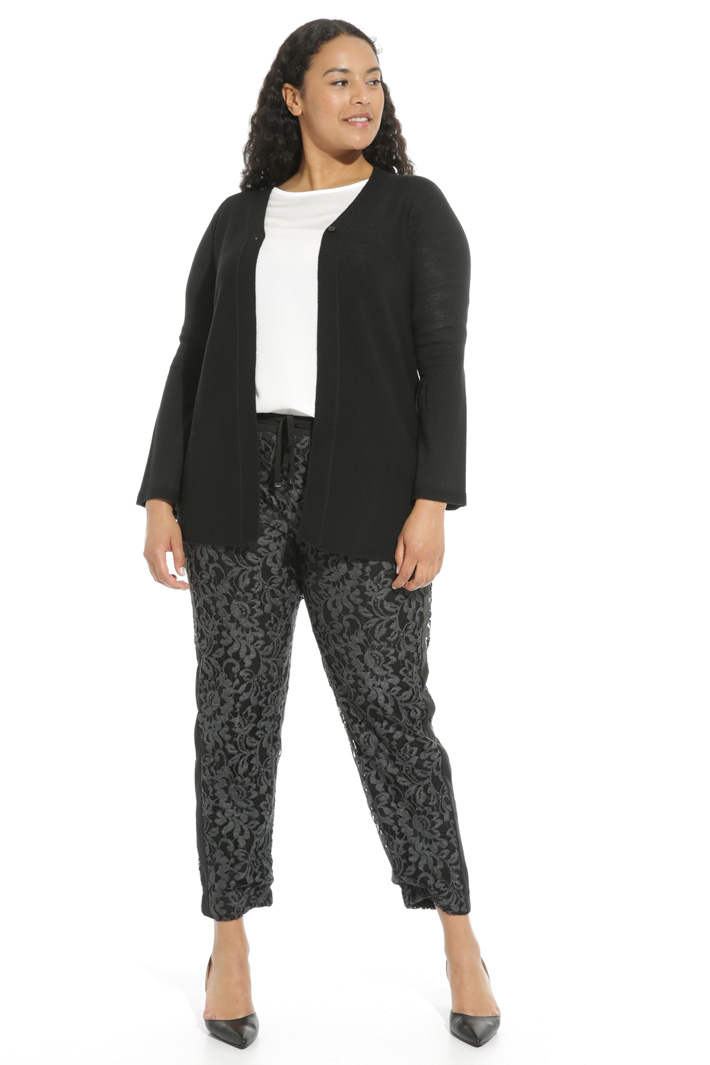 Sweater with flared sleeves
Intrend Sweater with flared sleeves
Intrend
